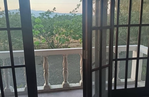 Rio Dulce Villa | Spanish Villa Punta Caimanes, Lake Izabal