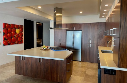 Emiliano Zapata Condo | SPECTACULAR OCEANSIDE 3200 sqft 3Bed/3Bath (6ppl K/K/Q) w 100M Infinity Pool
