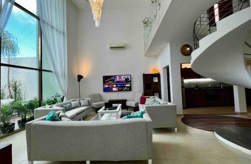 Ejidal Villa | Spectacular Private House