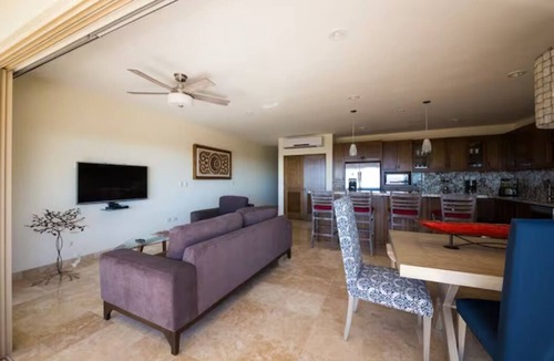 Cabo San Lucas Condo | Spectacular View and Luxury Condo - Pet Friendly - Weekly & Monthly discounts