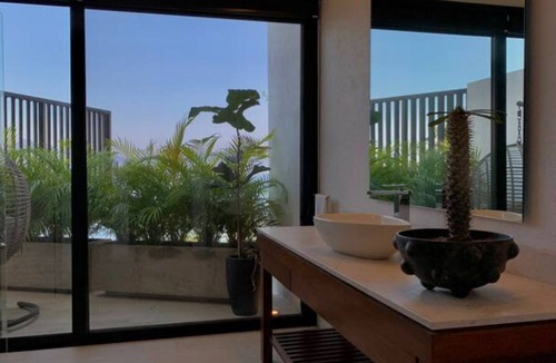 Manzanillo Villa | Spectacular Villa facing the Pacific Ocean