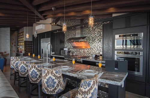 Amapas House | SPH4 Panoramic 3Bedroom Penthouse + Dipping Pool in the Romantic Zone