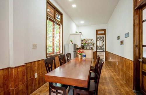 Thuy Xuan Villa | Standard King Room(02 people)