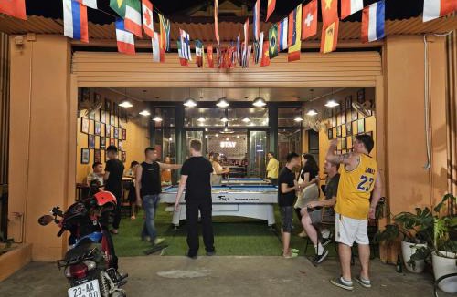 Yen Minh Hostel | Stay HostelandBar