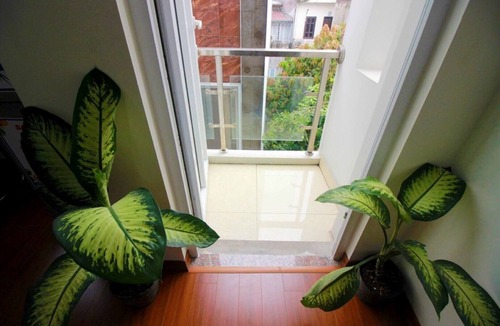 Quang An Apartment | Studio room 4A with balcony