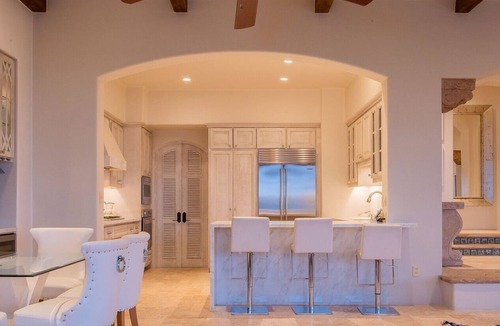 Palmilla Villa | Stunning 3-Bd Del Mar Villa, Swimmable Beach — Chef & Butler Included