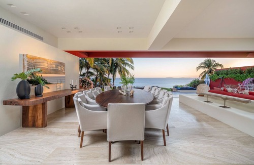 Punta de Mita Villa | Stunning 5-Bd Beachfront Villa, Golf, Spa & Beach Club — Chef & Butler Incl.