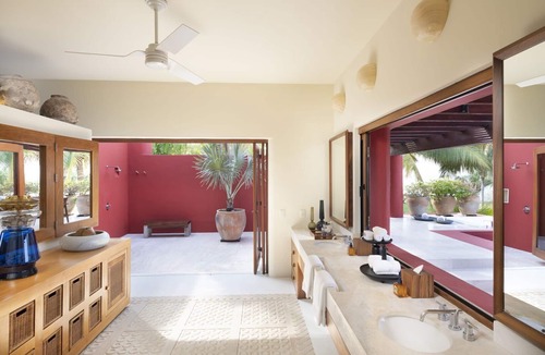 Punta de Mita Villa | Stunning 7-Bd Beachfront Villa, Golf, Spa & Beach Club — Chef & Butler Incl.
