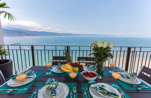 South Hotel Zone Condo | Stunning bay views beachfront 25th floor condo