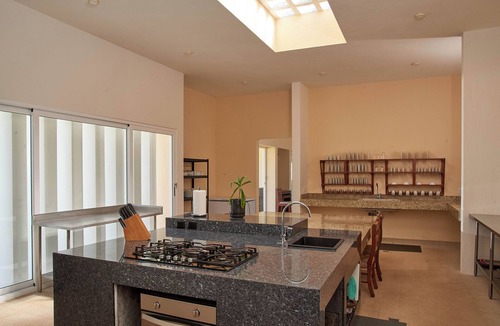 Chicxulub Puerto Villa | Stunning beachfront Suites Wi-Fi East of Progreso