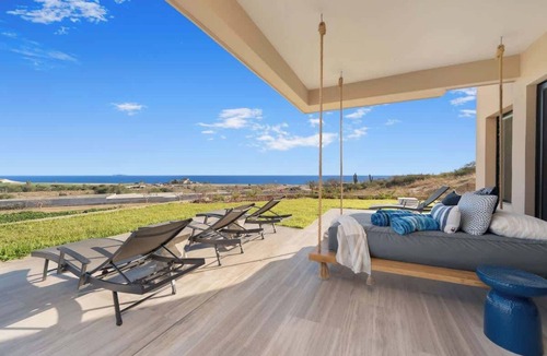 Paraiso Escondido Condo | Stunning Oceanfront 3BR Condo w/Private Pool in Quivira, Alvar