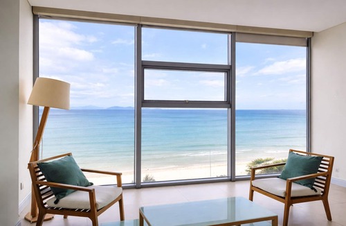 Son Tra Condo | Stunning Oceanfront Apartment Ocean View Steps to My Khe Beach
