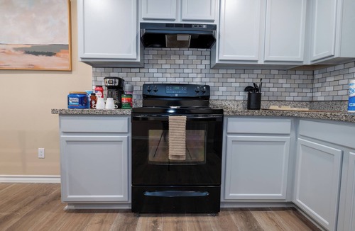 Weslaco House | Stunning Pet Friendly House with King Bed and Texas Size Backyard in Weslaco