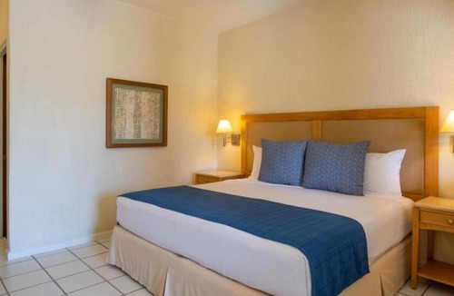 Campo de Golf Fonatur Hotel | Stunning Studio Steps to Punta Sur Golf Course