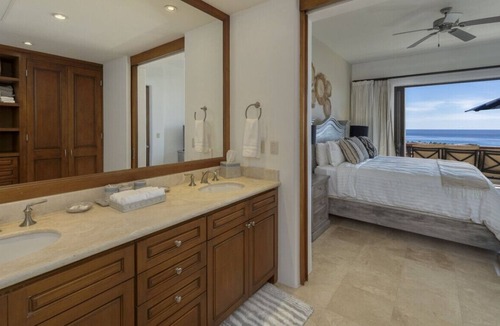 Campo de Golf Fonatur Condo | Stunning Views, Penthouse Rooftop, Walk to town
