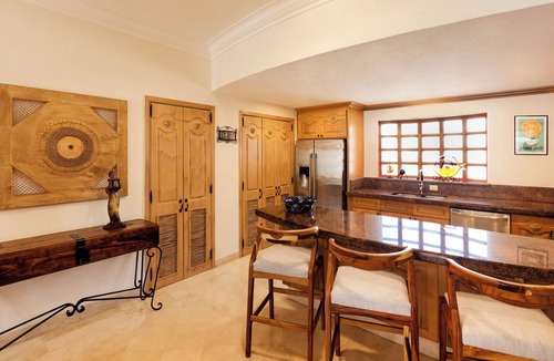 Cabo San Lucas Villa | Stunning Villa in Medano Beach Oceanfront Resort! Close to downtown Cabo!