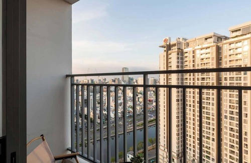 Bach Dang Riverside Apartment | Stunning 3BR+2BA Apt w/View | Near Bui Vien & D1