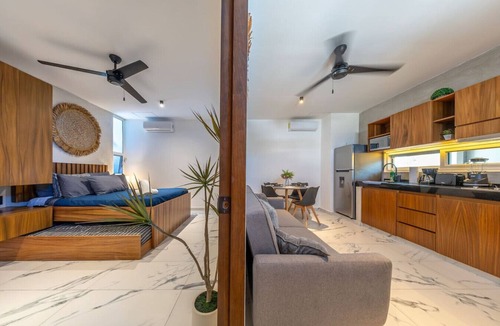 Zazil-ha Condo | Stylish 1BD w/Rooftop Pool, Walk to Beach +5th