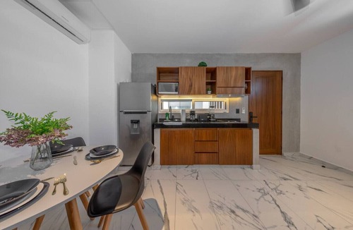 Zazil-ha Condo | Stylish 1BD w/Rooftop Pool, Walk to Beach +5th