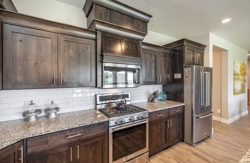 St. George House | Stylish 3BR Home Near Clubhouse