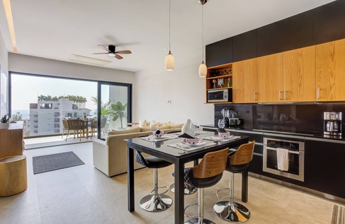 Alta Vista Apartment | Stylish Romantic Zone Pool Ocean Views Rooftop Bar