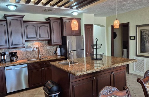 Bella Vista Apartment | Stylish Sonoran Sky 3 bedroom