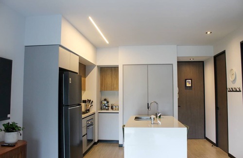 Providencia Apartment | Stylish two bedroom apartment with rooftop pool and city views in Guadalajara Country Club