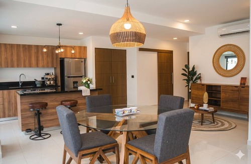 North Hotel Zone Apartment | Stylish Zoho Skies 2-BDR, Rooftop Pool + Parking