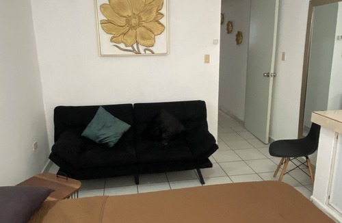 Guadalupe Apartment | Suite 6- 500m from "La Lomita".