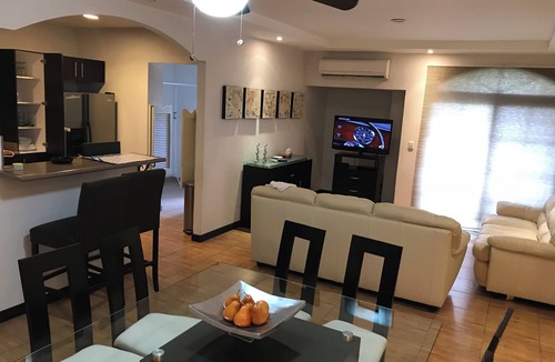 San Pedro Garza Garcia Apartment | Suite A, 2BR/2BA in San Pedro Garza Garcia, Centrito Valle