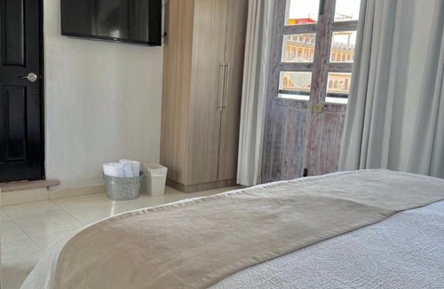 Tecozautla Hotel | Suite Los Angeles