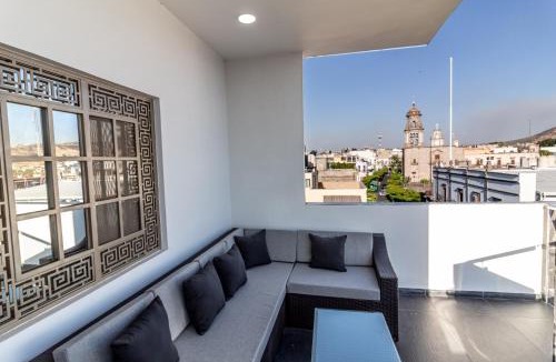 Zapotlanejo Apartment | Suite PH, Terraza priv, AC, Vista Corazon Zapo 401
