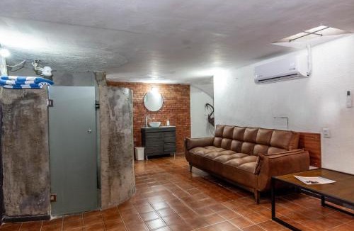 Chapalita Apartment | Suite Subterránea con AC, de 2 Niveles Chapalita 6