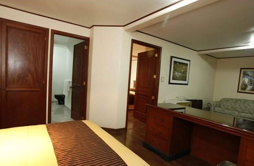 Reforma Hotel | Suites Colibrí