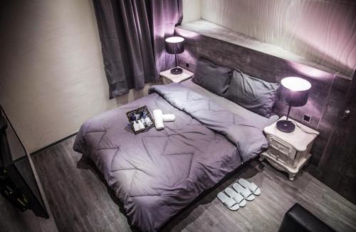West Central District House | Summer Night