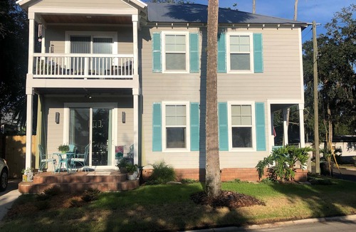 Lincolnville House | Summertime Sweetness in St.Augustine- Close to Festival Locations & Downtown!