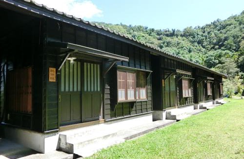 Yuchi Ski Chalet | Sun Moon Home
