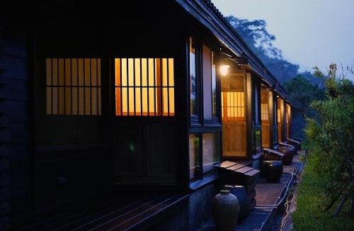 Yuchi Ski Chalet | Sun Moon Home