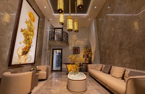 Ho Chi Minh City Apartment | Sunflower Apartment - Luxury Suite by THC Group