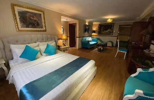 District 10 Hotel | Sunflower Hotel