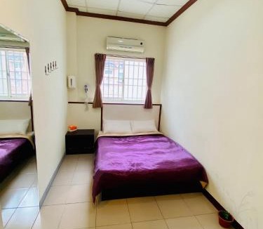 Yuchi Hostel | sunmoonlake sunflower house
