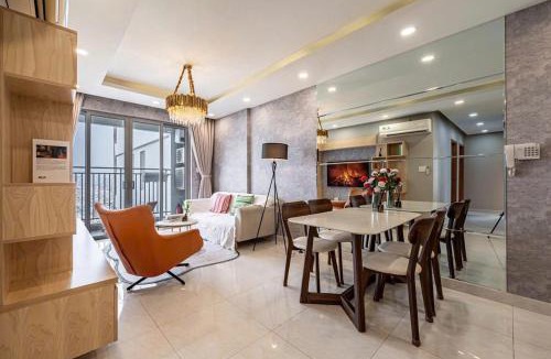 District 7 Apartment | Sunrise City Apartment Comfortable With Nice View