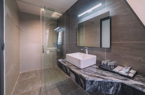 Phuong Hotel | Sunset Hill Hotel
