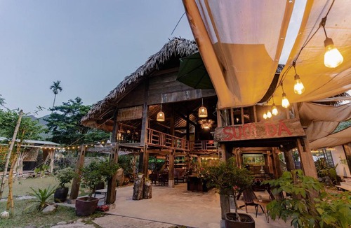 Lang Co Bed & Breakfast | Suoi Da Homestay