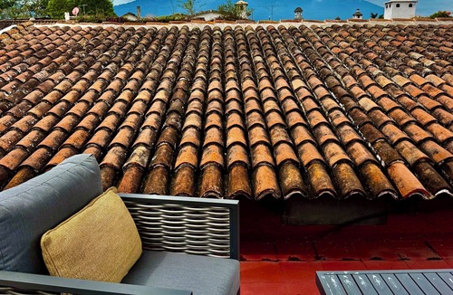 Antigua Guatemala House | Superb 7-bedroom house in Antigua Guatemala. Large terrace w/volcano views
