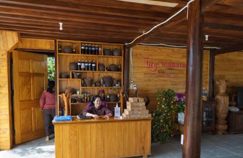 Ha Quang Hotel | Tày Homestay Pác Bó - Cao Bằng