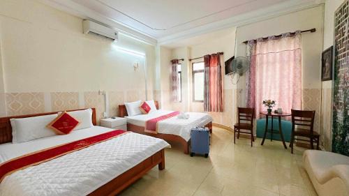 District 11 Hotel | Tân Tuấn Tuấn Hotel