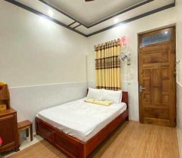 La Gi Bed & Breakfast | Tùng Thủy Homestay - Dinh Thầy Thím Lagi