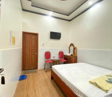 La Gi Bed & Breakfast | Tùng Thủy Homestay - Dinh Thầy Thím Lagi