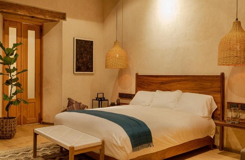 De Guadalupe Hotel | Taller de Juan - Casa Hotel
